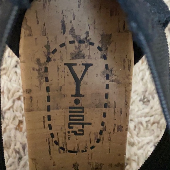 Heels - Picture 5 of 5